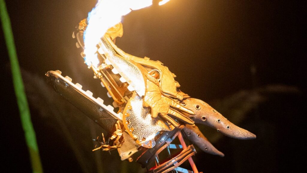 mechanical dragon breathing fire for entertainment show